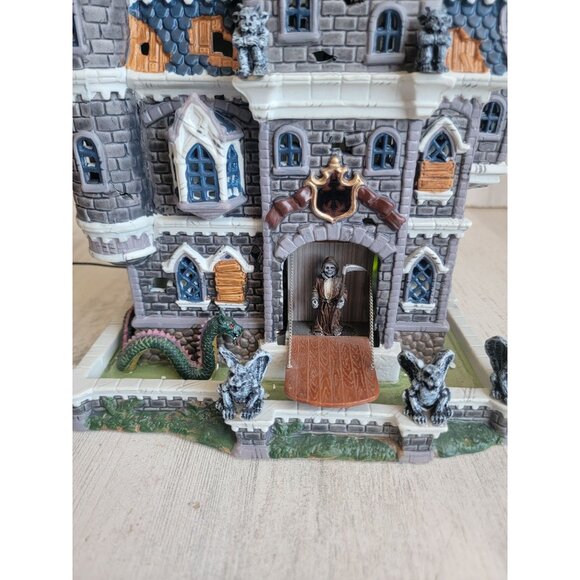 Lemax AS IS Castle on spooky Hill Halloween Village accessory animated - Picture 3 of 9